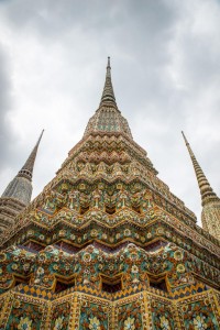 Riesige Stupas